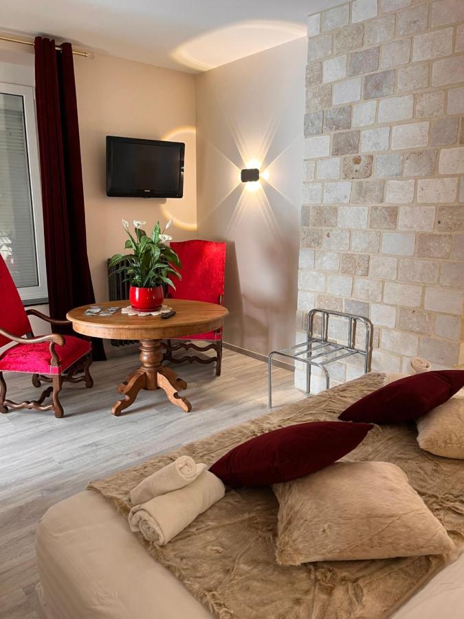 Le Clos Joli Haybes Экстерьер фото